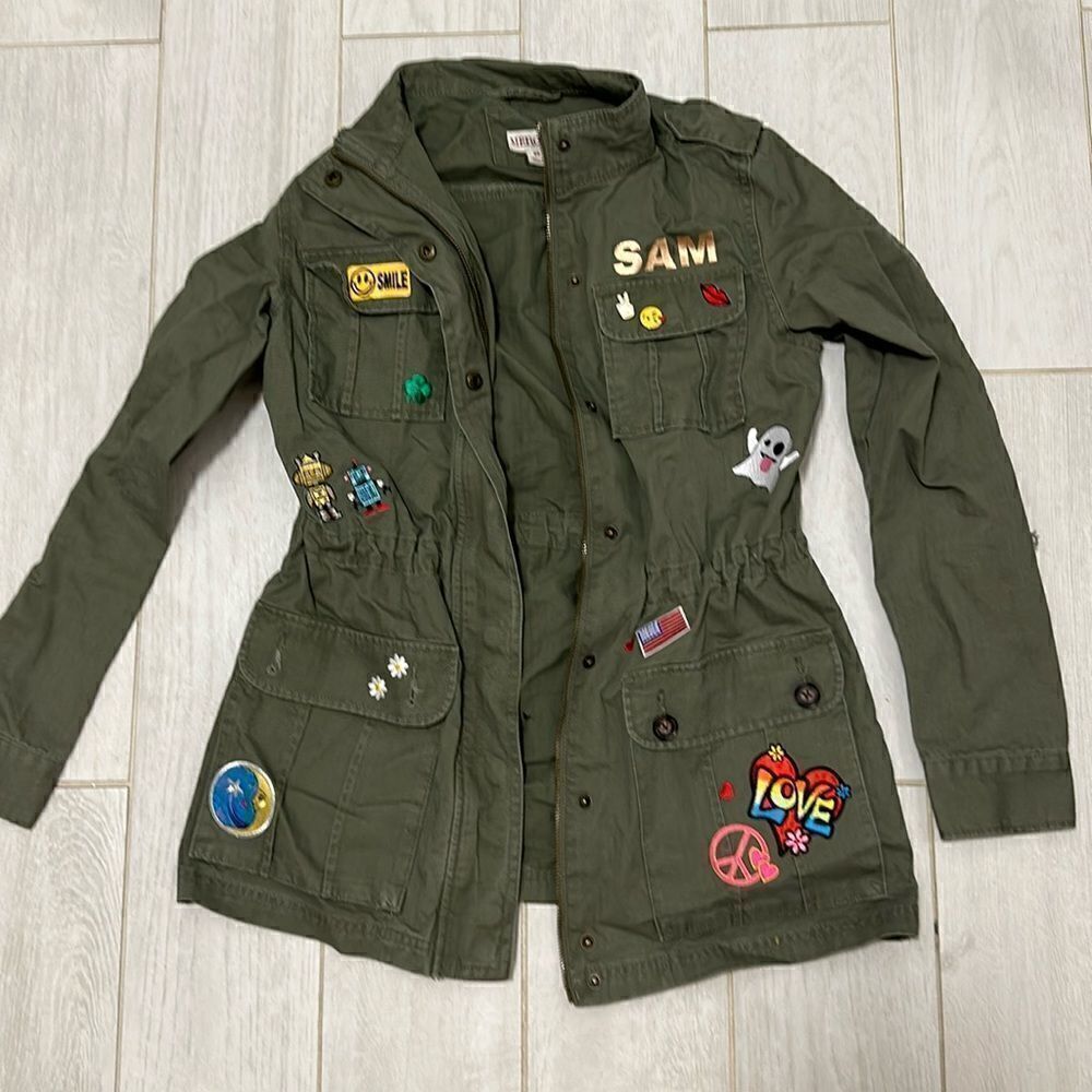 Army jacket with colorful patches XS